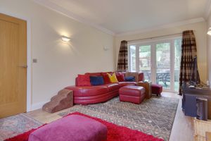 Lounge- click for photo gallery